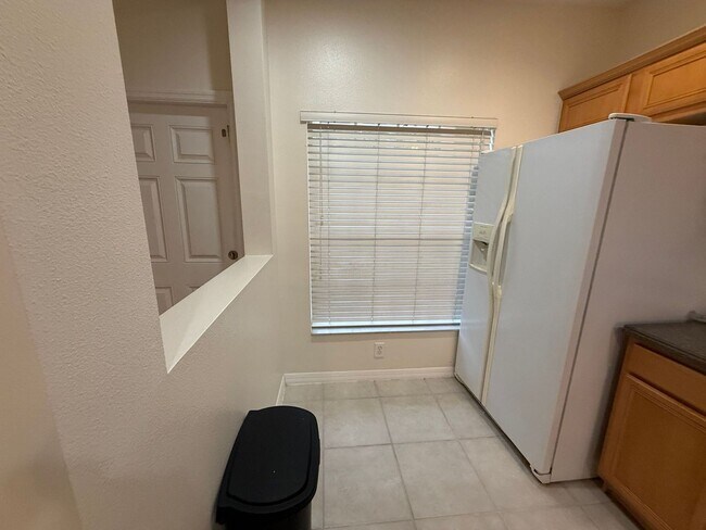 Building Photo - Beautiful 2 Bedroom, 2.5 Bath Townhome for Rent in The Hammocks!