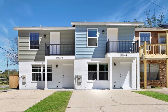 Building Photo - 2106 Schwab Ct