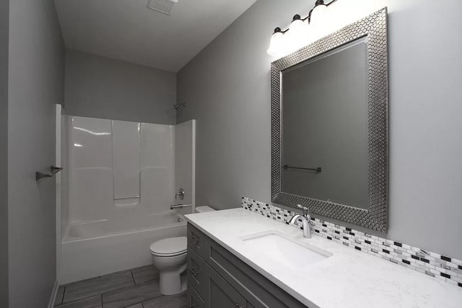 Building Photo - Beautiful 5 Bed/3 Bath House Available February 1st, 2026!