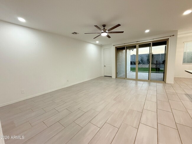 Building Photo - 11313 E Unger Ave