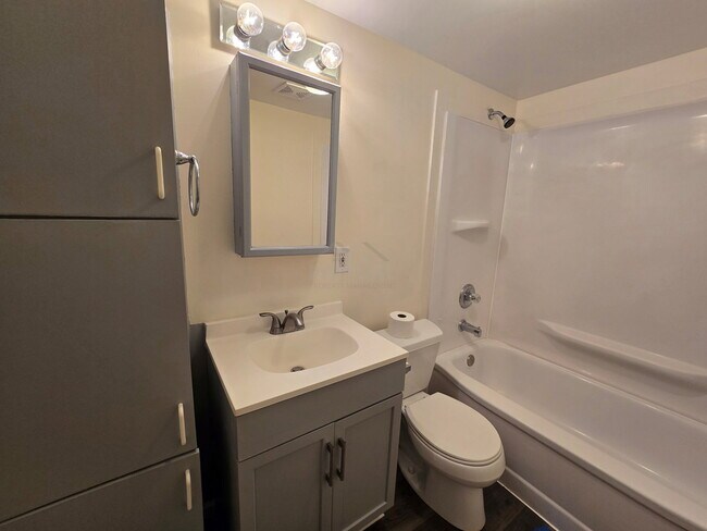 Building Photo - 3438 Duffield