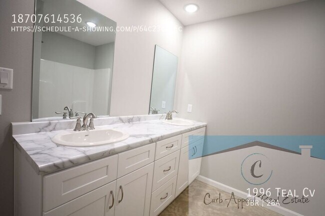 Building Photo - 1996 Teal Cv