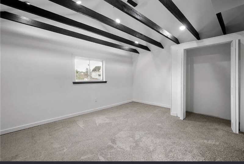 Building Photo - 143 Chalfont St