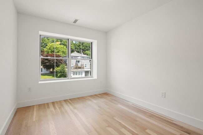 Building Photo - 26 Homestead Ln