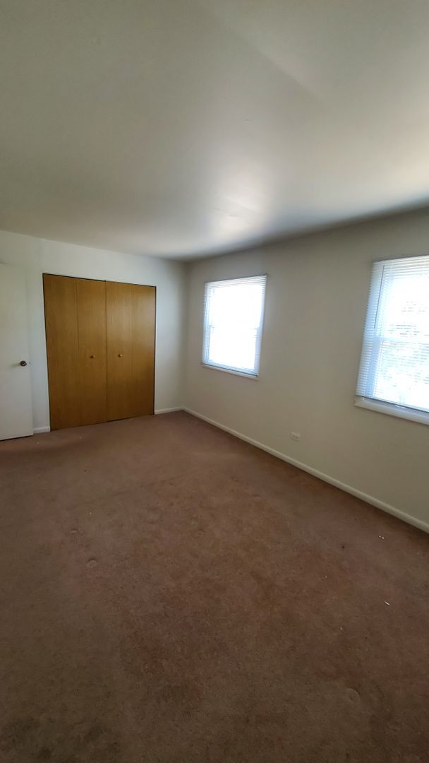 Building Photo - Tinley Park Condo