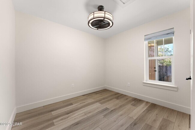 Building Photo - 2614 Cypress St