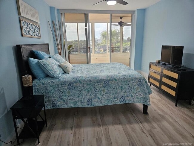 Building Photo - 1357 NE Ocean Blvd