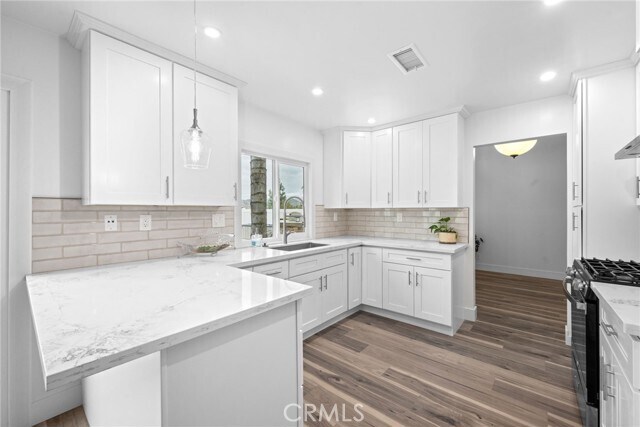 Building Photo - 2982 La Vista Ave