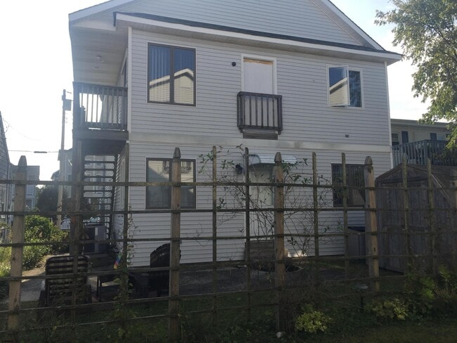 Primary Photo - 344 36th St S