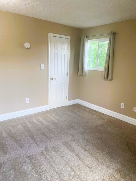 Building Photo - 4400 S Quebec St