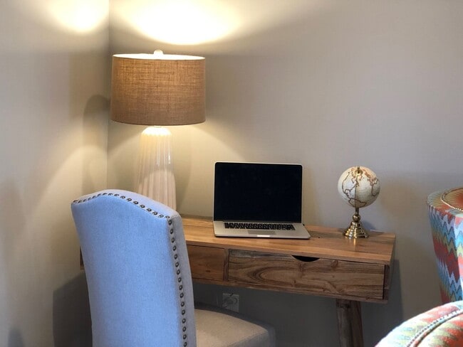 Building Photo - Southern Woods Comfort