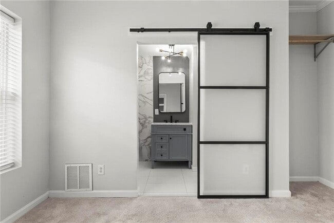 Building Photo - 520 Angier Ave NE