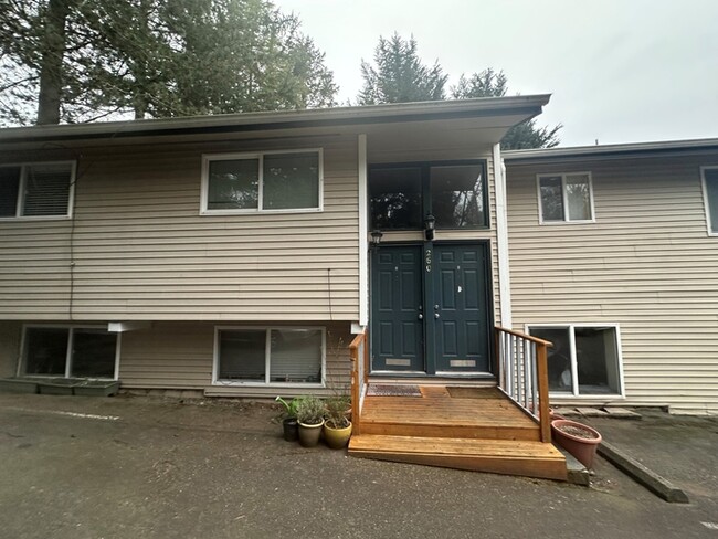 Primary Photo - 260 SW Clark St