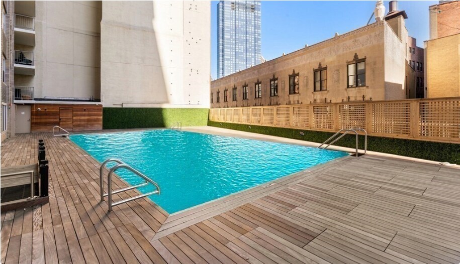 Building Photo - 151 Tremont St