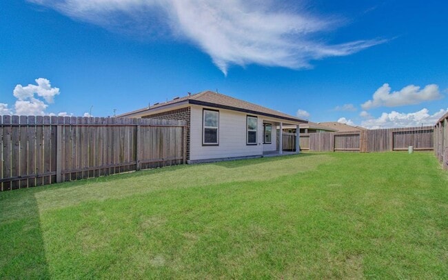 Building Photo - 14543 Rain Tree Dr