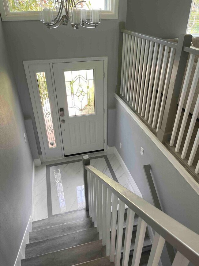 Building Photo - 4 Bed/2 Bath Waterfront Paradise with Pool, Dock & Gulf Access in Baileys Bluff