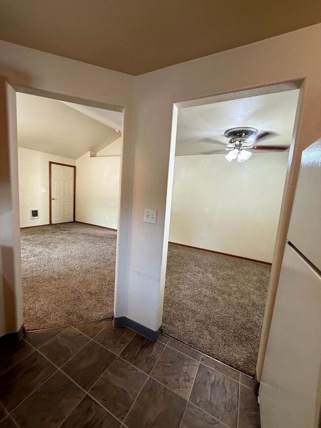 Building Photo - 6708 Camellia St