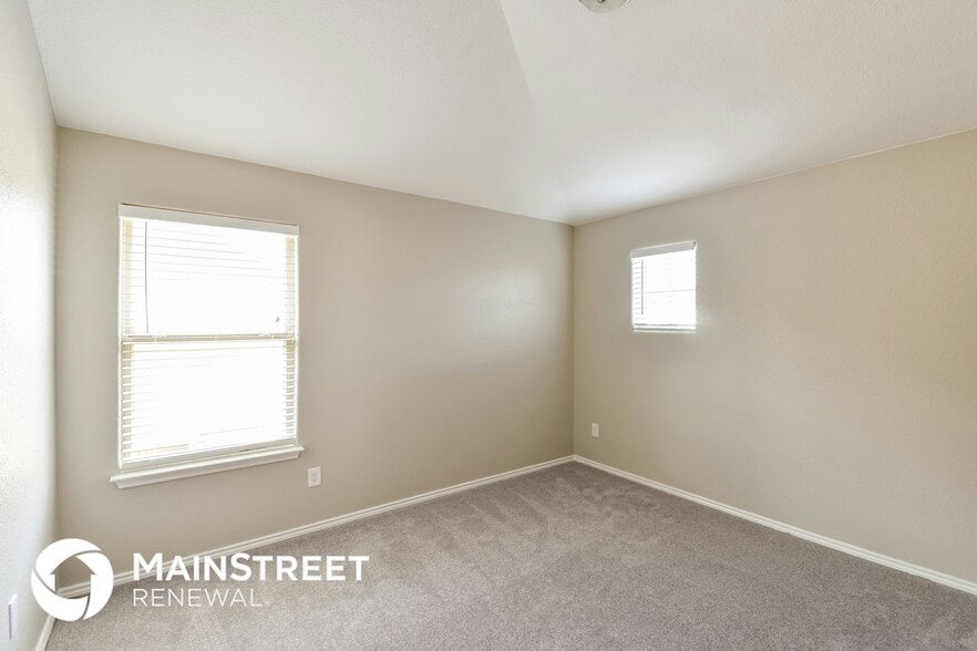 Building Photo - 117 Enchanted View