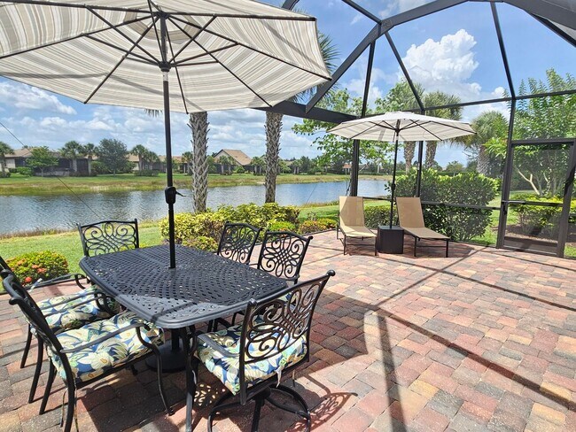 Building Photo - Annual Furnished 2 Bedroom 2 Bathroom with a Flex Room in Island Walk!