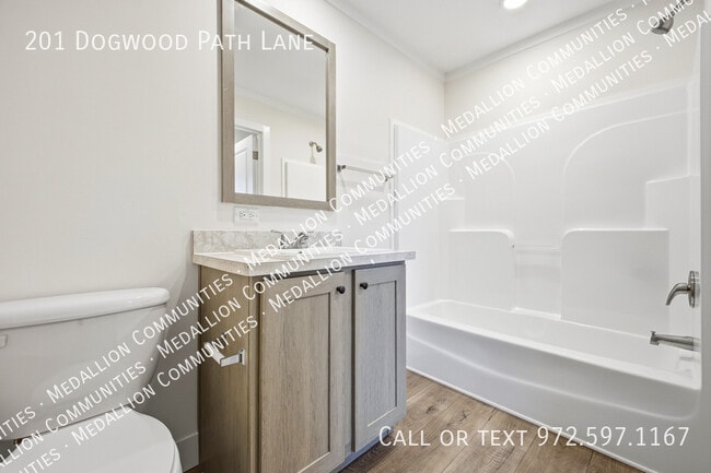 Building Photo - 201 Dogwood Path Ln