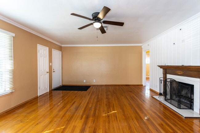 Building Photo - 1312 Telegraph Ave