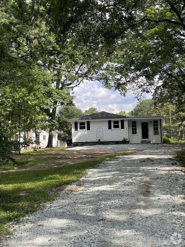 Building Photo - 214 Patterson Rd
