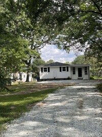 Building Photo - 214 Patterson Rd
