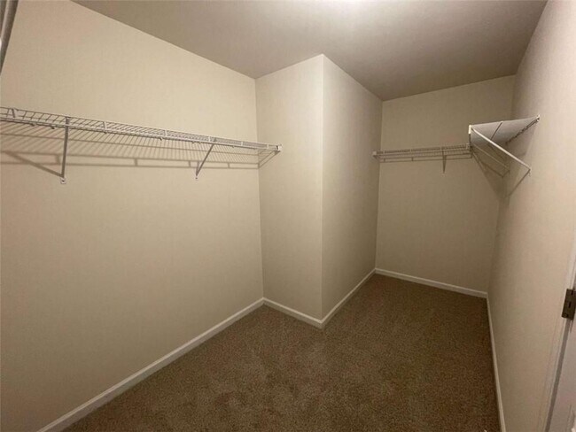 Building Photo - 4205 Pointe Vecchio Cir