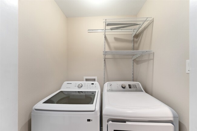 Building Photo - 24527 Appian Ridge