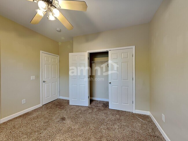 Building Photo - 111 Wynlands Dr