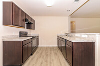 Building Photo - 2097 Oakwood Forest Dr