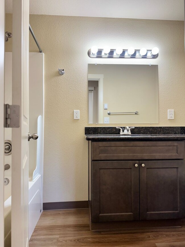 Building Photo - 5713-5713 64th St W