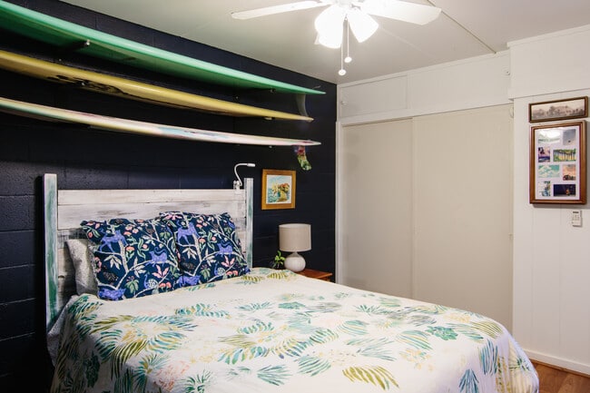 Building Photo - 3810 Leahi Ave