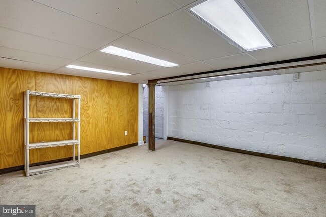 Building Photo - 119 N Peyton St