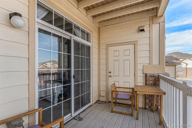 Building Photo - Cozy 1-Bedroom Condo Retreat with Fireplac...