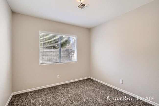 Building Photo - 7875 Constantinople Ave