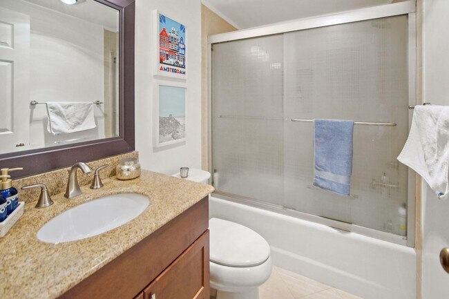 Building Photo - 1080 Wisconsin Ave NW