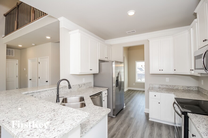 Building Photo - 55 Cranbrooke Ln