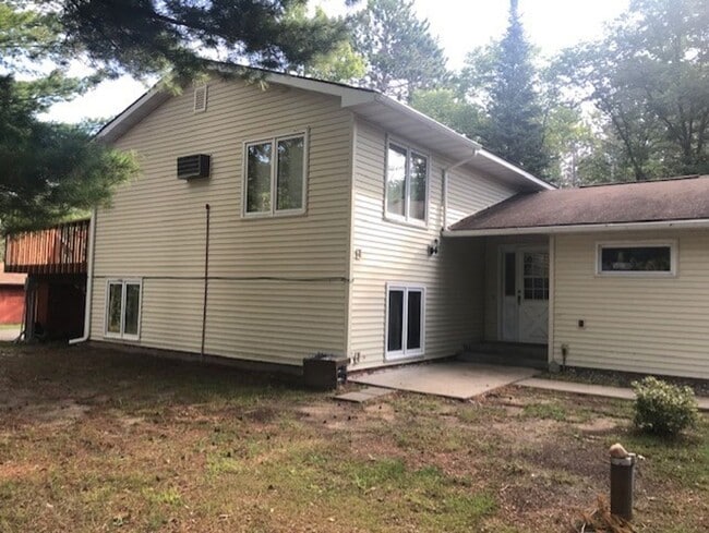 Building Photo - 2 Bedrooms, 1.5 Bathrooms Duplex Home in Brainerd, MN w/access to Gull & Round Lakes