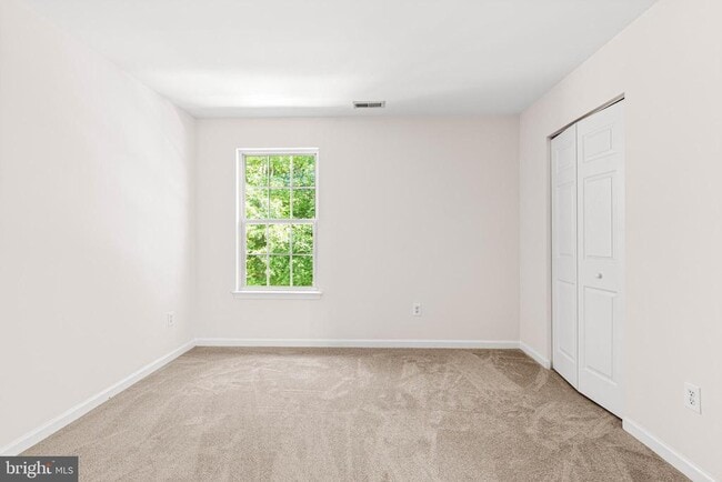 Building Photo - 406 Arnold Dr