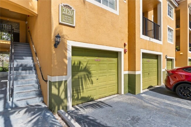 Building Photo - 2120 W Preserve Way