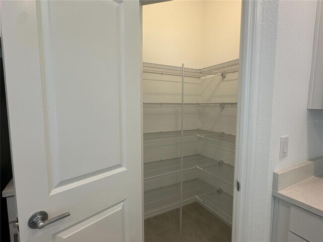 Building Photo - 2079 Hallier Cv