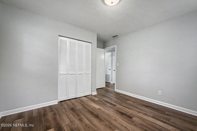 Building Photo - 7010 Arques Rd