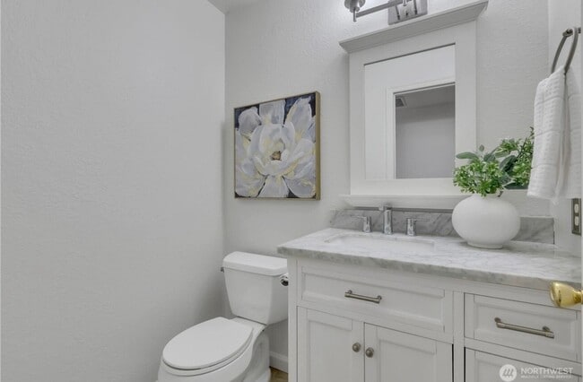 Building Photo - Spacious 3-Bedroom Home Near Redondo Beach Park!