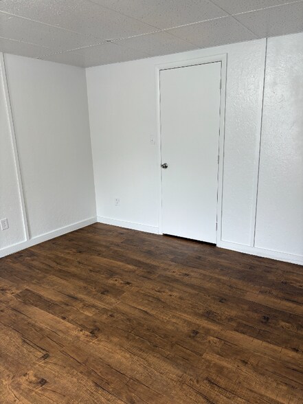 Building Photo - 208 Morning Dr