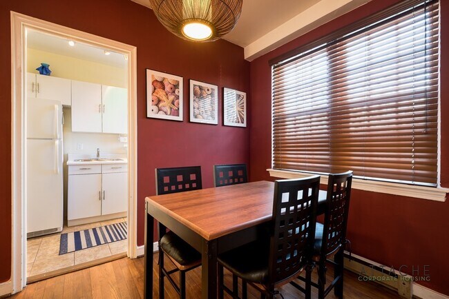 Building Photo - 10 Ashby Street Unit D, Alexandria, VA 22305