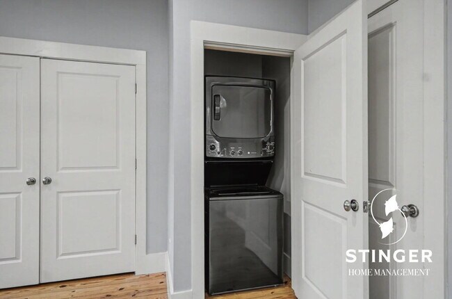 Building Photo - 1 Market-2