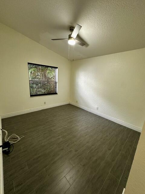 Building Photo - 11086 Baybreeze Way