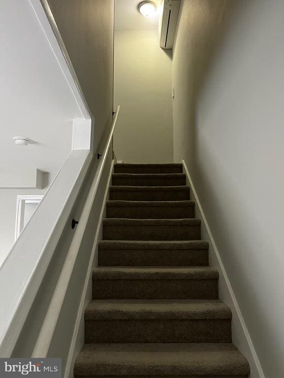 Building Photo - 208 Sunset Dr