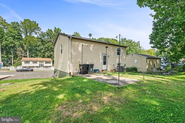 Building Photo - 5319 Satterfield Dr